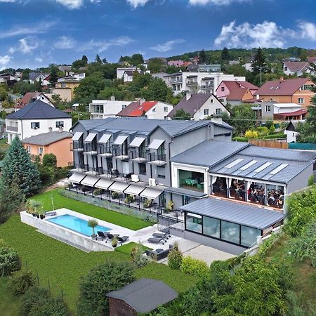 Restaurant & Pension U Hradu Šternberk Zewnętrze zdjęcie
